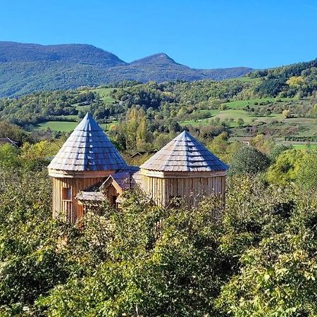 Roulottes Au Pied Du Vercors سان-جان-أون-رويان المظهر الخارجي الصورة