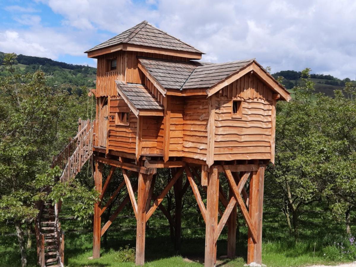 Roulottes Au Pied Du Vercors سان-جان-أون-رويان المظهر الخارجي الصورة