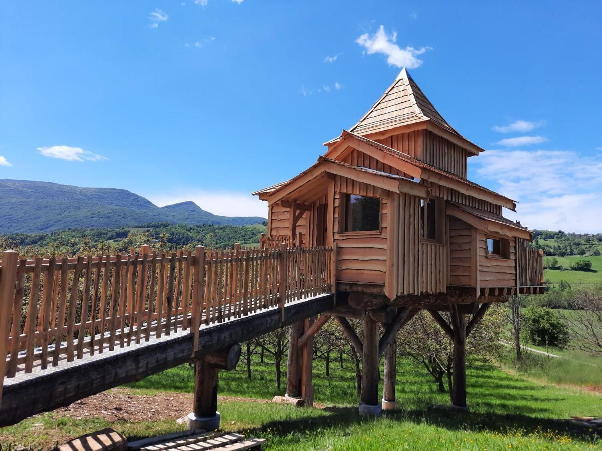 Roulottes Au Pied Du Vercors سان-جان-أون-رويان المظهر الخارجي الصورة